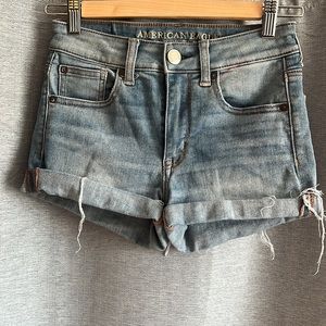 $20 American Eagle Outfitters Super Super Stretch Size 2 Jean Shorts